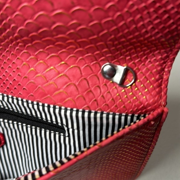Urban Expressions coral and gold snake print Envelope Clutch or purse A00102 - Picture 5 of 8